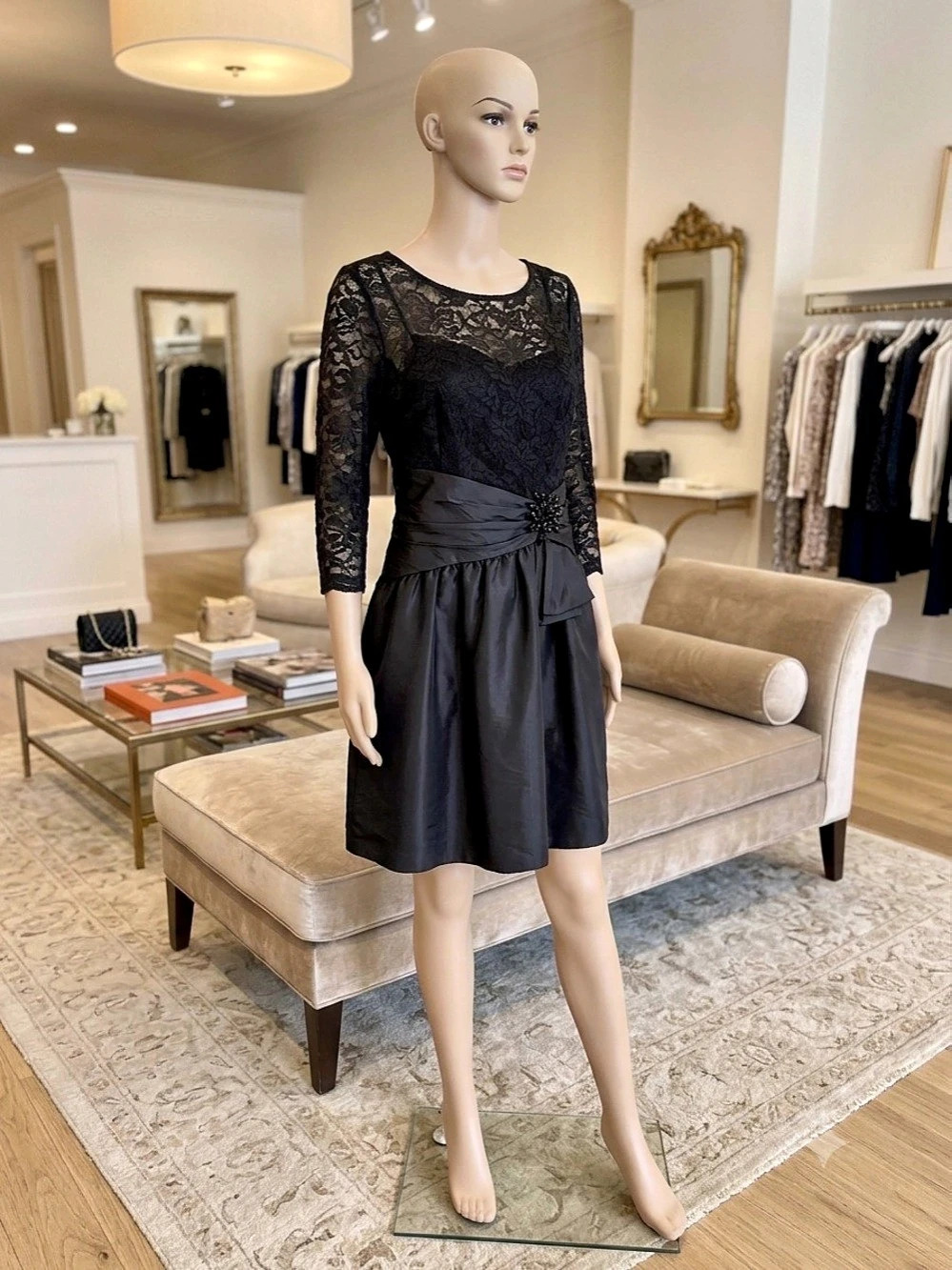 Jessica Howard Women's Lace Bodice Mini Dress Size 14 Like New